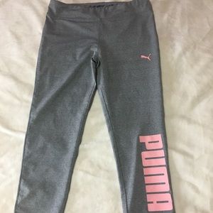 NWOT Girls Puma Capri Leggings.